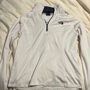 Womens the north face 1/4 zip